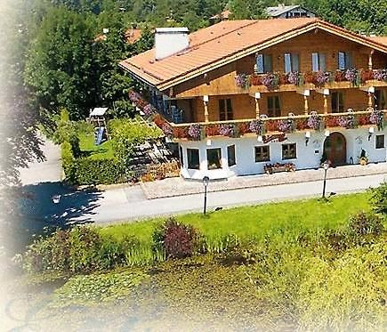 Hotel Garni Eder 그문트암테게른제 외부 사진