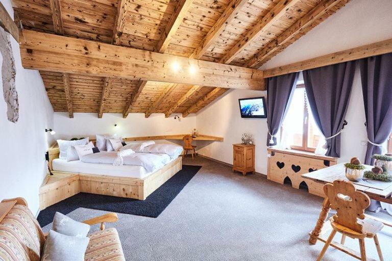 Hotel Garni Eder 그문트암테게른제 외부 사진